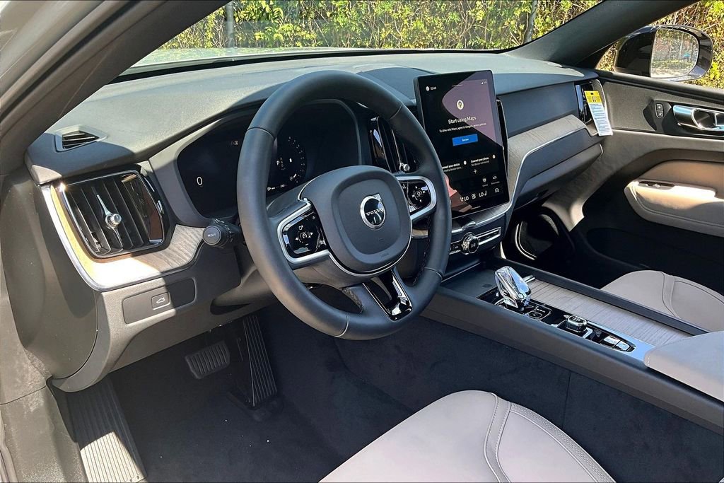 New 2026 Volvo XC60 B5 Plus w/ Protection Package Premier AWD/4WD image 24