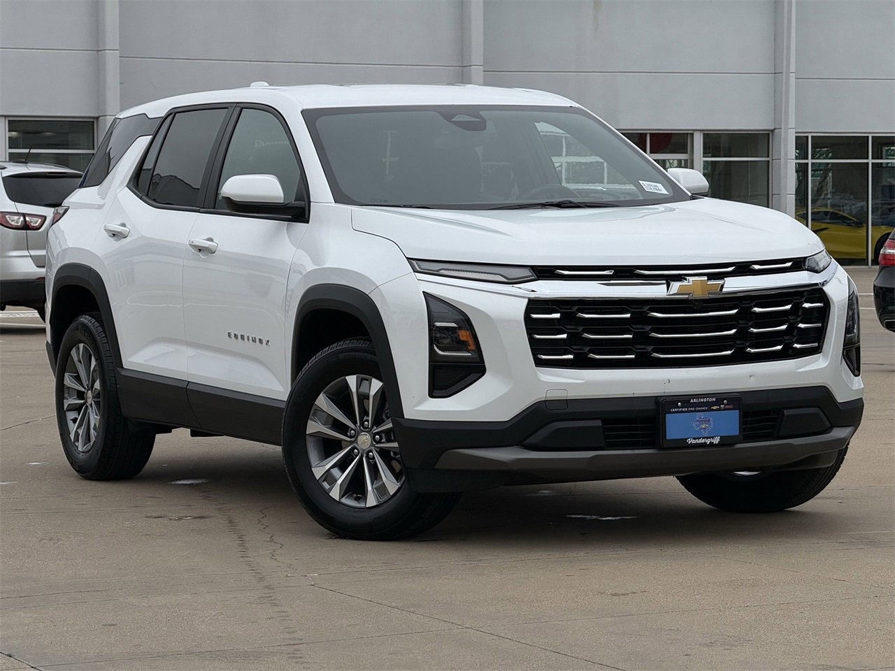 Certified 2025 Chevrolet Equinox LT image 2