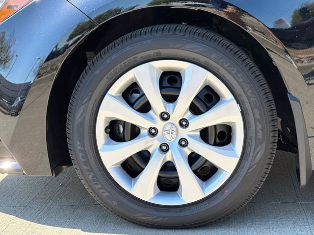 Used 2026 Toyota Corolla LE image 8