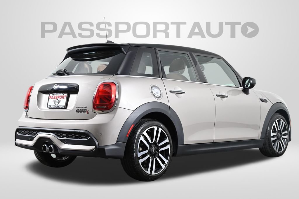 Used 2023 MINI Cooper S w/ Signature Upholstery Package image 9