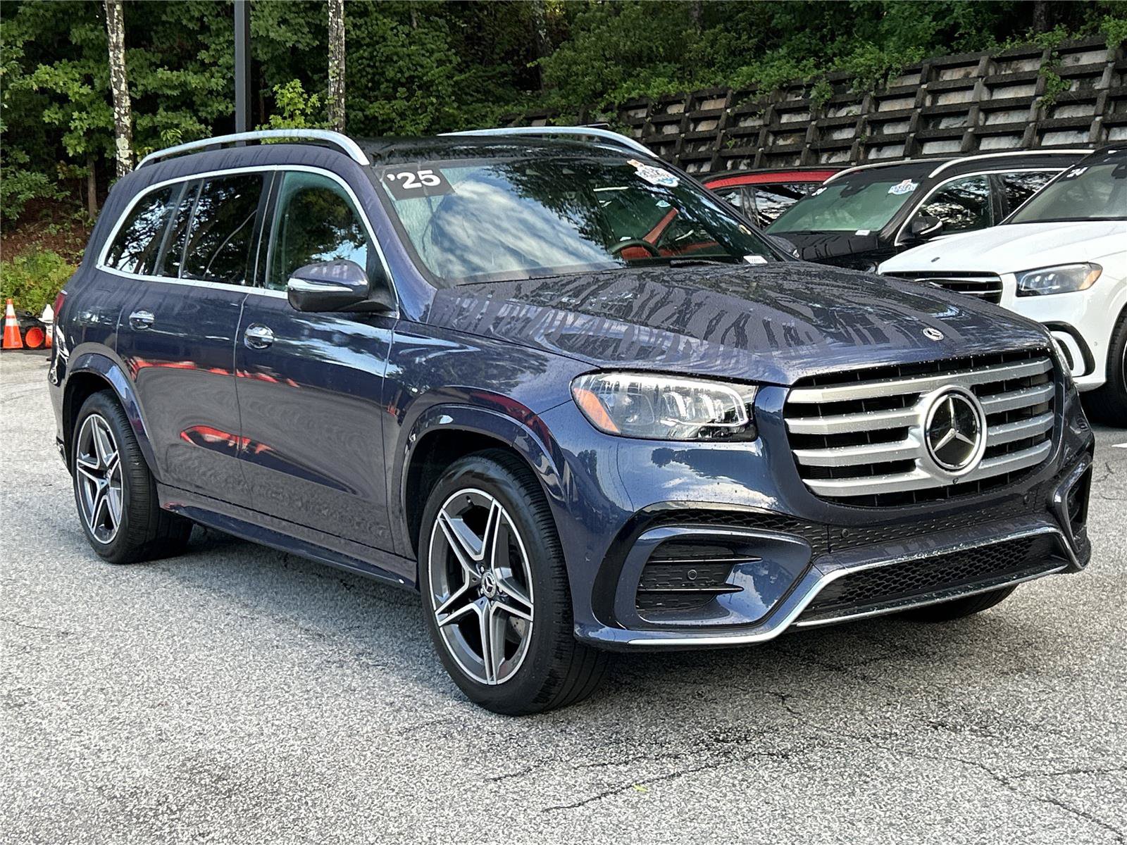Certified 2025 Mercedes-Benz GLS 450 4MATIC w/ AMG Line Exterior image 4
