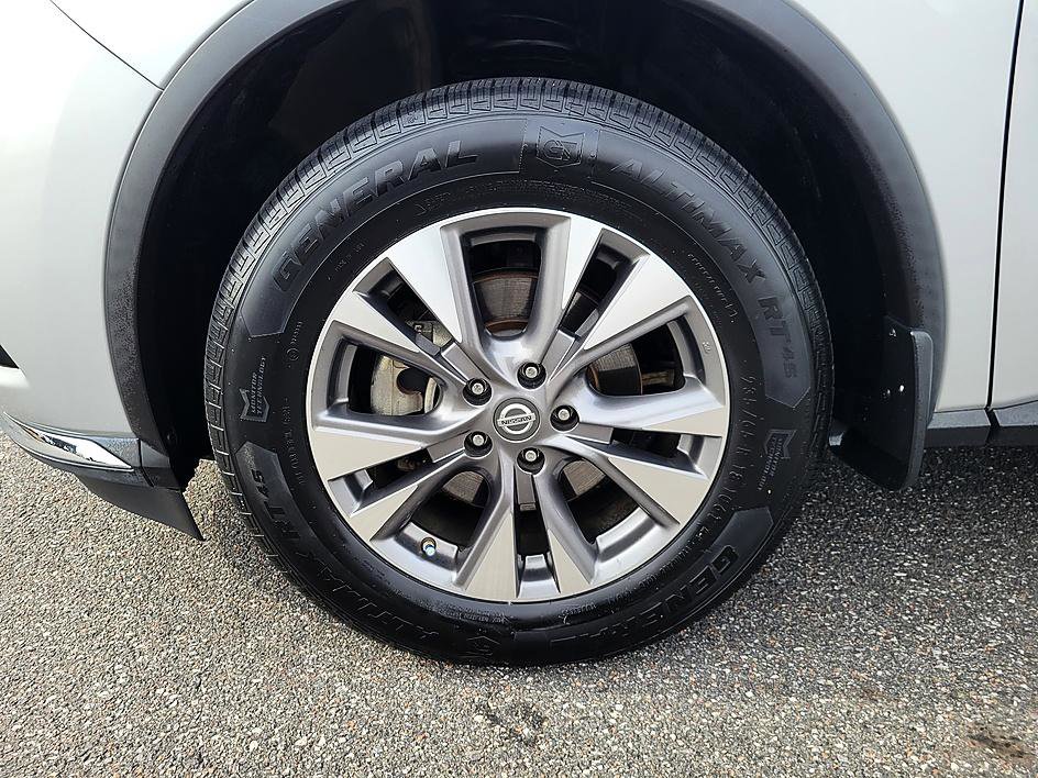 Certified 2017 Nissan Murano SV image 8