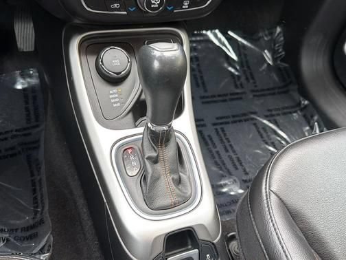 Used 2020 Jeep Compass Latitude AWD/4WD image 15