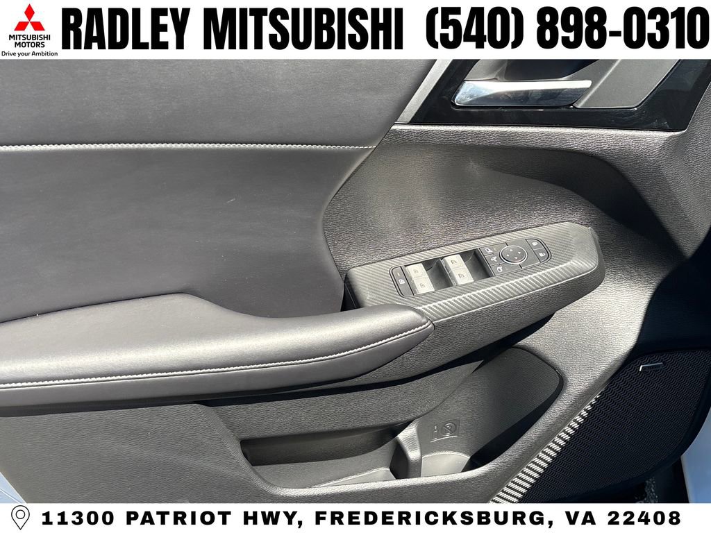 New 2026 Mitsubishi Outlander AWD image 5