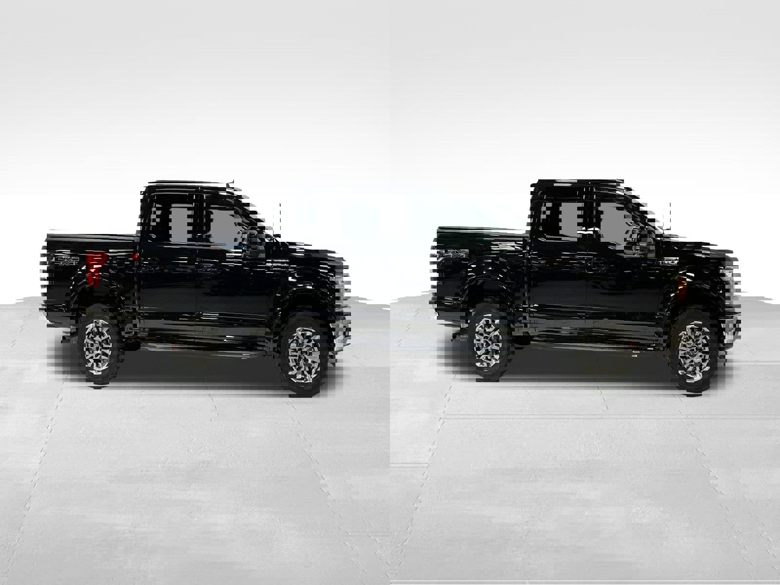 Used 2019 Ford F150 Lariat image 3