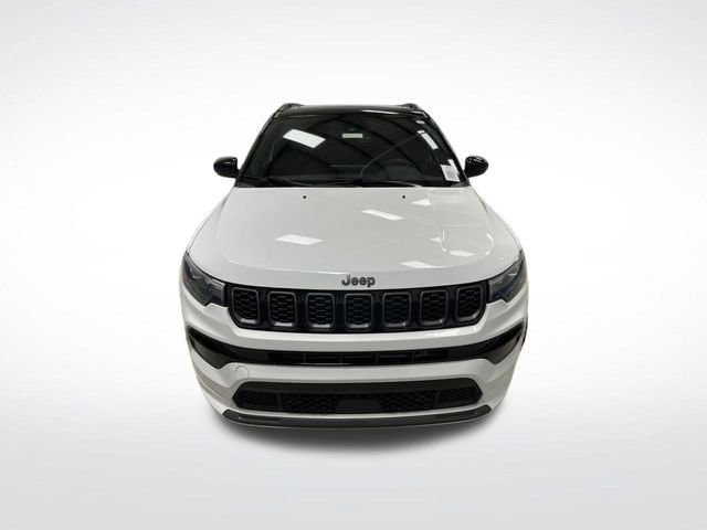 Used 2025 Jeep Compass Limited w/ High Altitude Package image 12