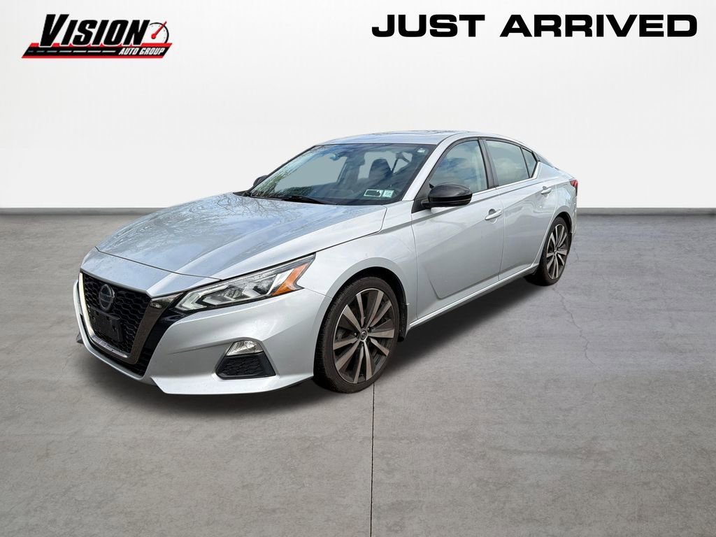 Used 2021 Nissan Altima 2.5 SR w/ SR Premium Package