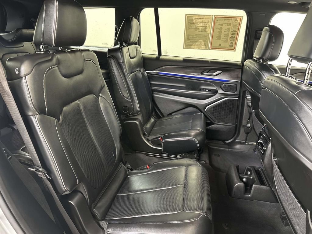 Certified 2022 Jeep Grand Cherokee L Overland w/ MOPAR Finishing Package image 13