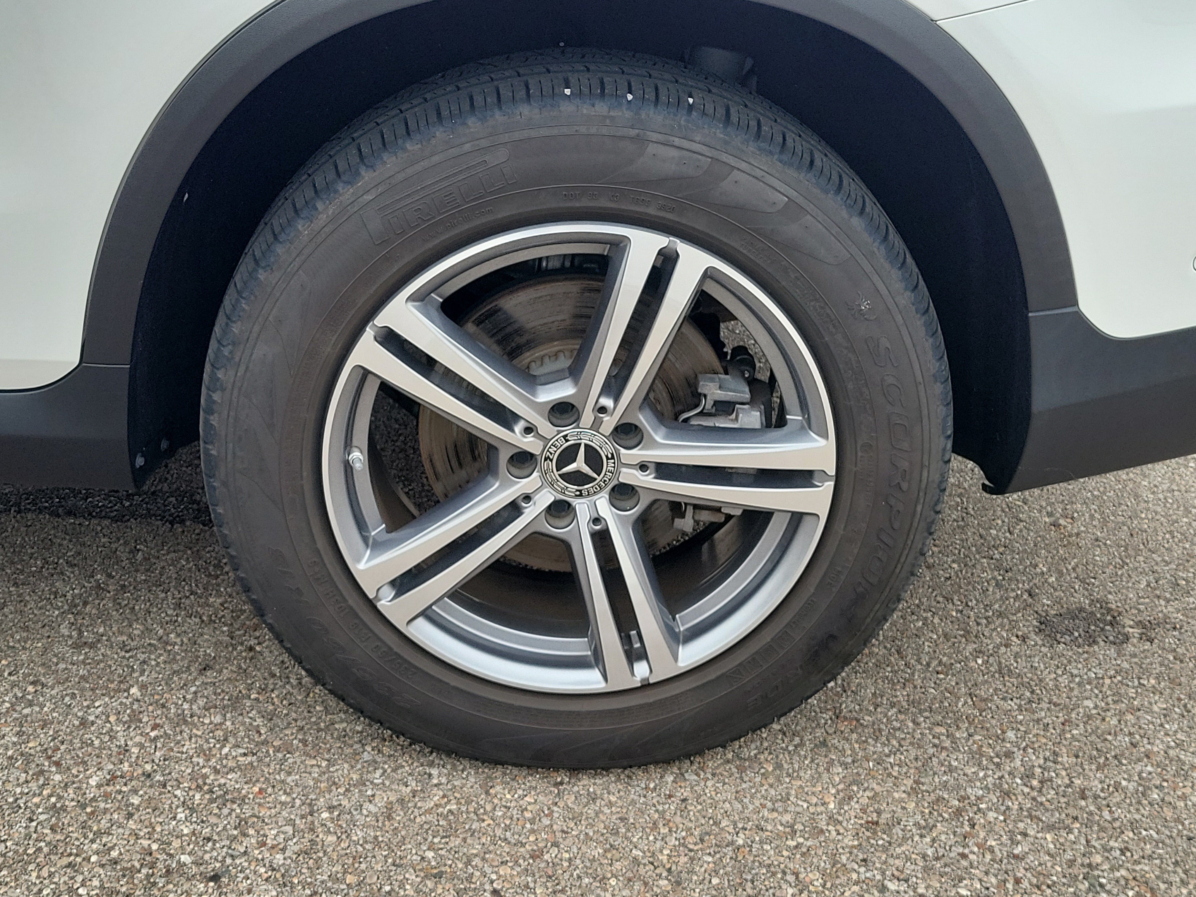 Used 2021 Mercedes-Benz GLC 300 4MATIC image 5