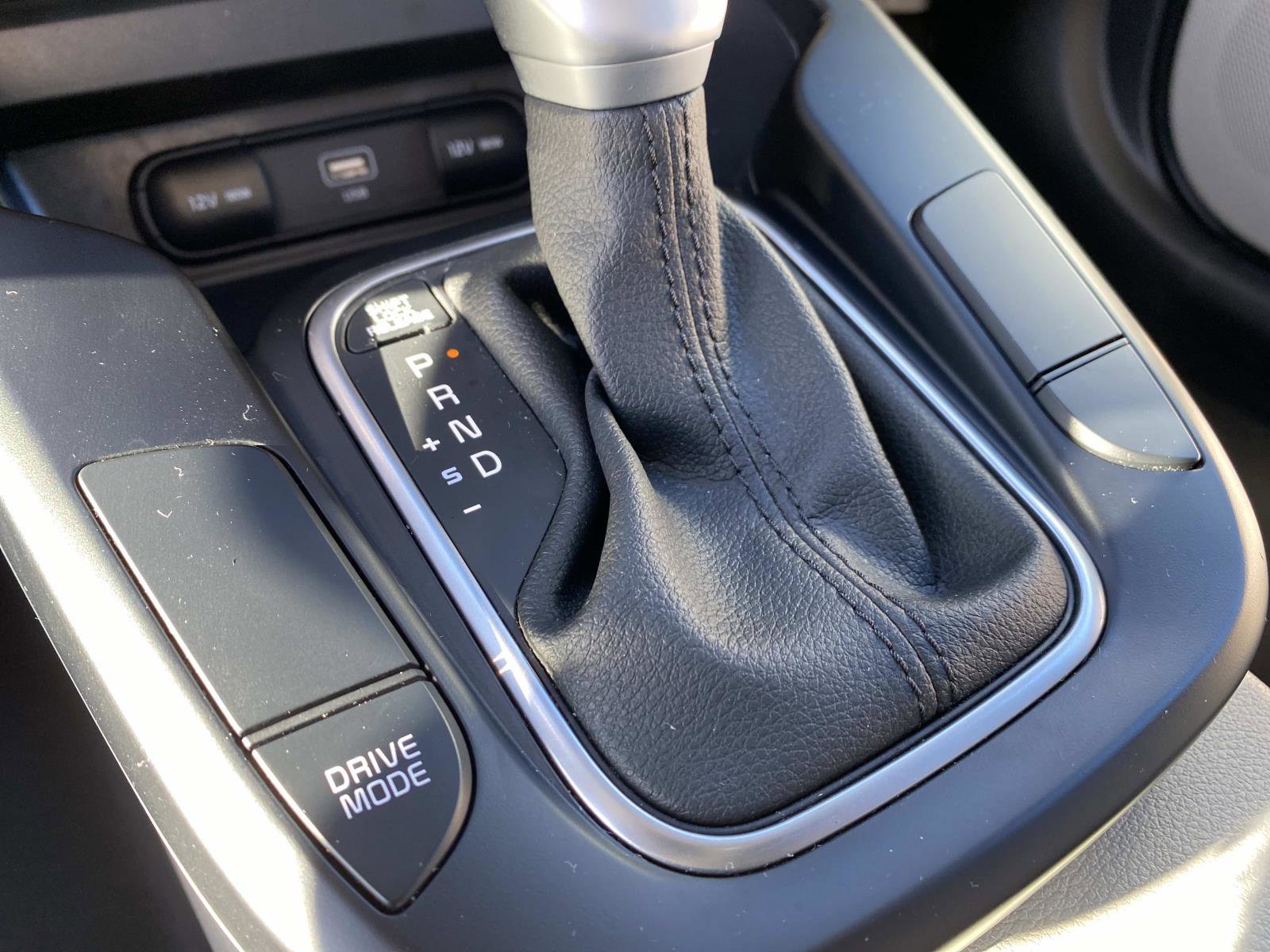 Used 2025 Kia Soul LX image 14