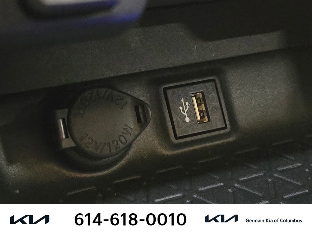 Used 2023 Toyota RAV4 XLE w/ Convenience Package image 33