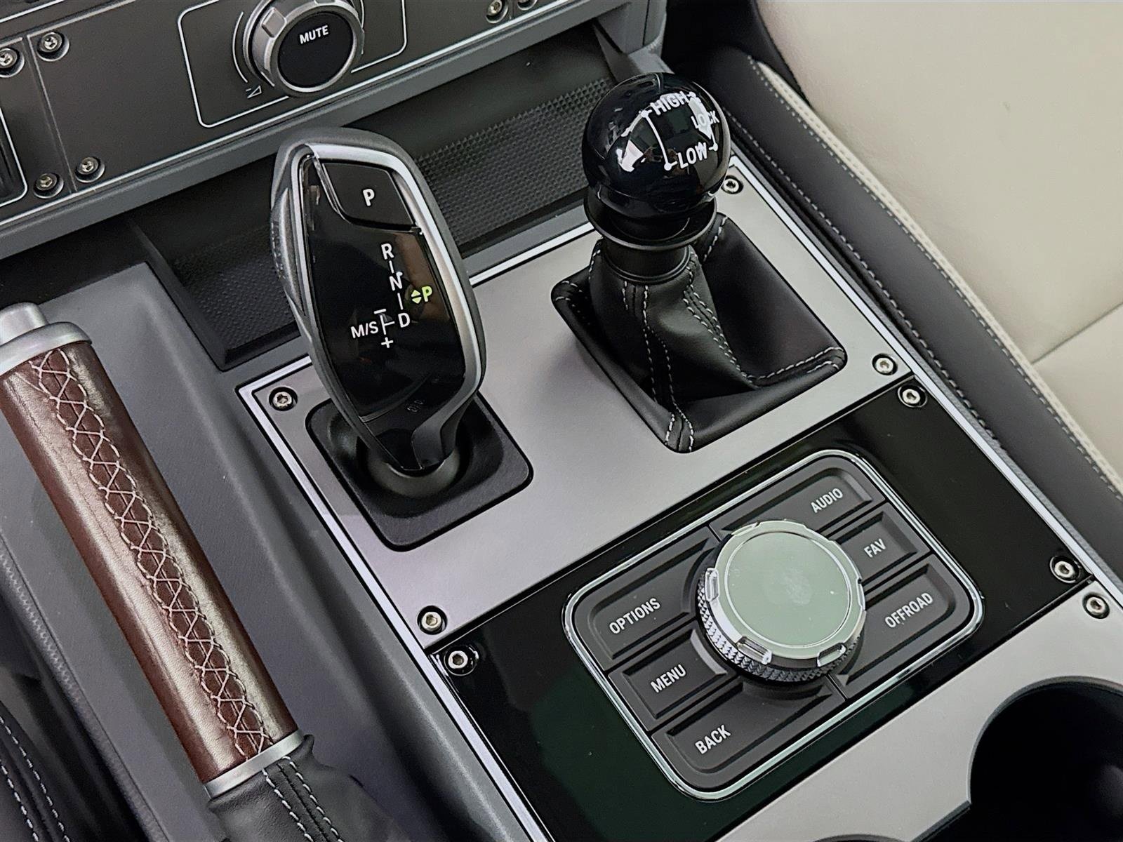 Used 2025 INEOS Grenadier Fieldmaster Edition image 18