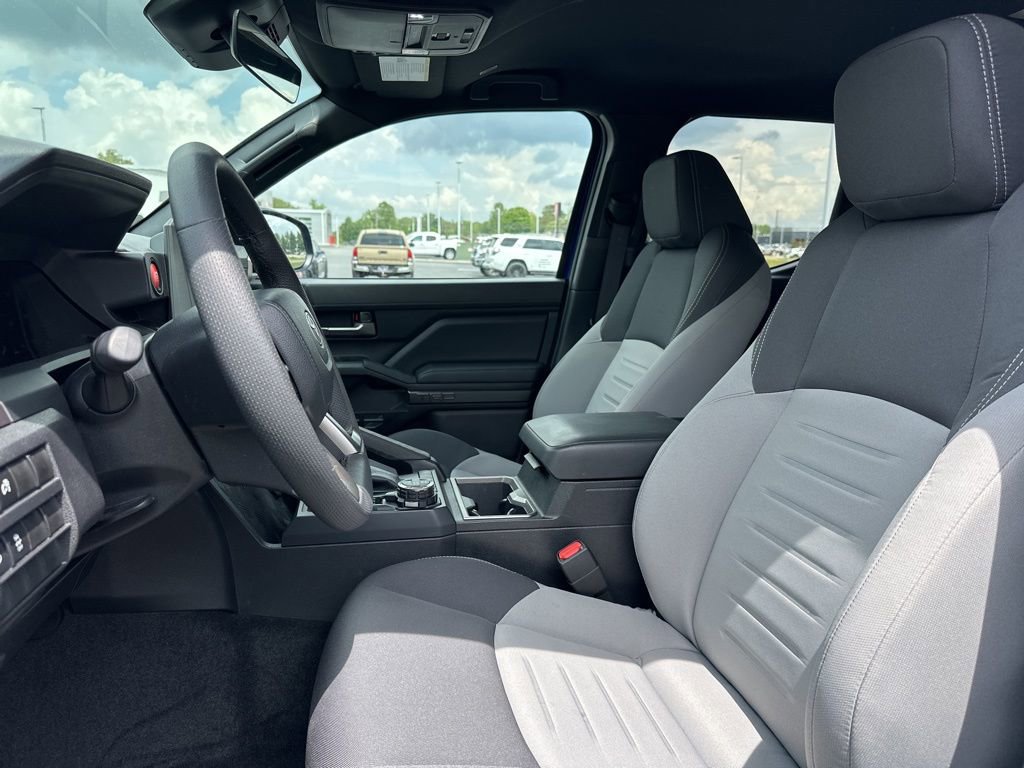 Certified 2025 Toyota Tacoma TRD Off-Road AWD/4WD image 25