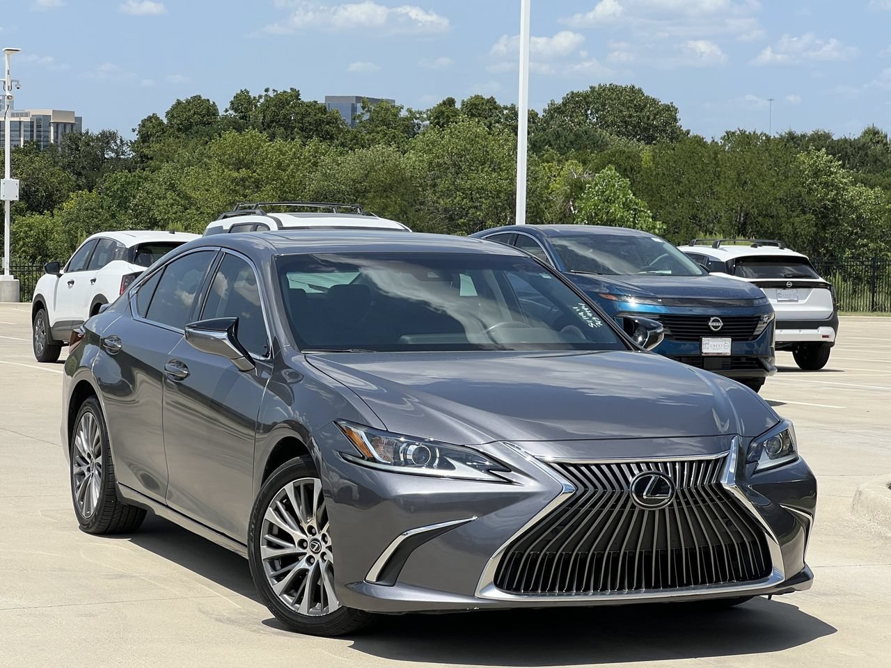 Used 2021 Lexus ES 250 w/ Premium Package AWD/4WD image 2