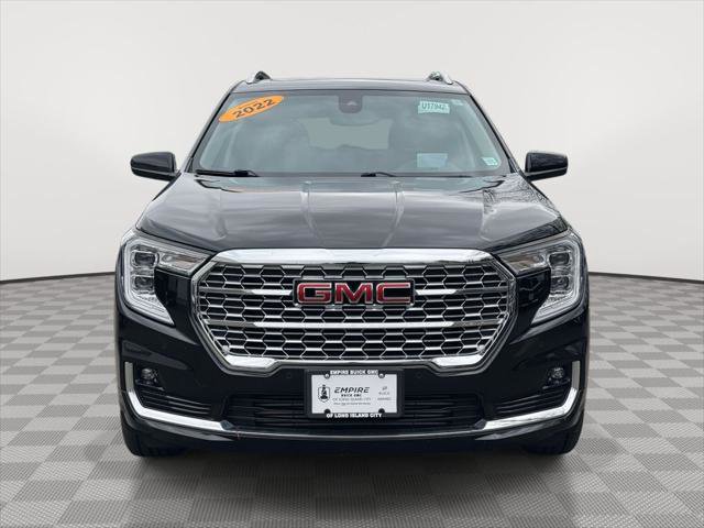 Used 2022 GMC Terrain Denali w/ LPO, 'HIT The Road' Package image 2