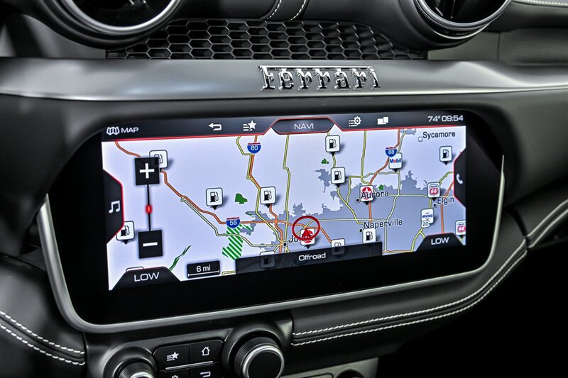 Used 2019 Ferrari Portofino RWD image 33