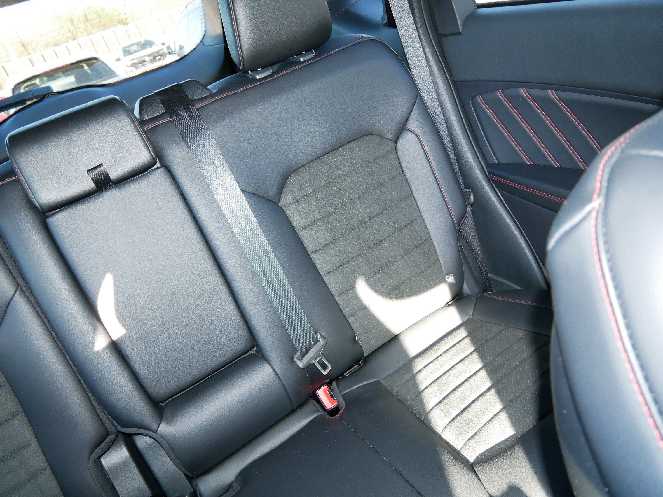 Used 2020 Ford Edge ST-Line w/ Cold Weather Package AWD/4WD image 14