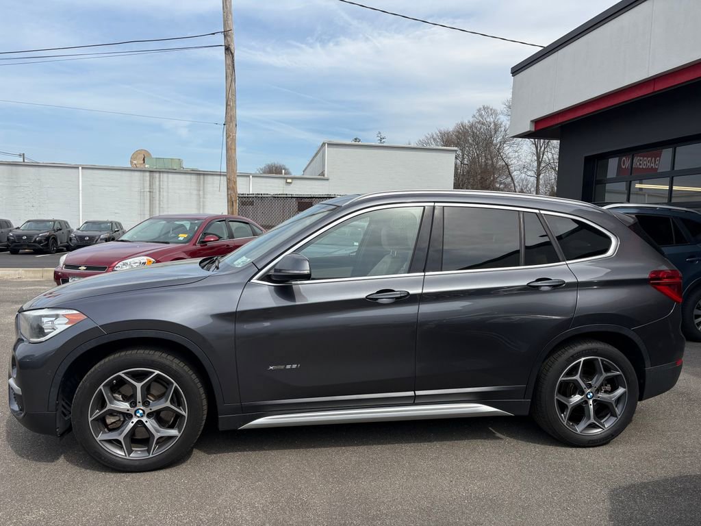 Used 2018 BMW X1 xDrive28i image 2