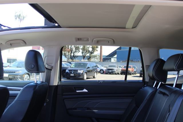 Used 2023 Volkswagen Atlas SEL image 38