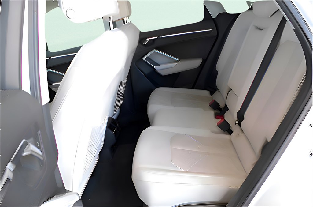 Used 2020 Audi Q3 2.0T Premium w/ Convenience Package image 11