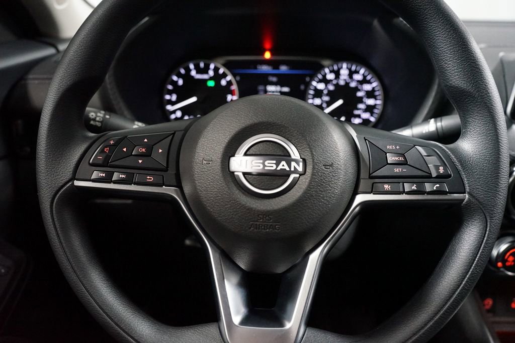 Used 2025 Nissan Sentra SV image 12