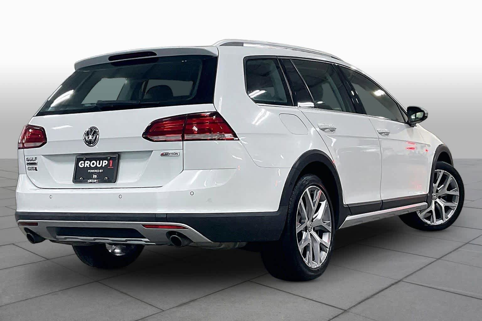 Used 2019 Volkswagen Golf Alltrack SE AWD/4WD image 13