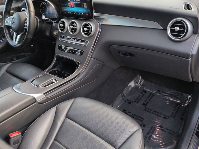 Used 2022 Mercedes-Benz GLC 300 4MATIC image 29