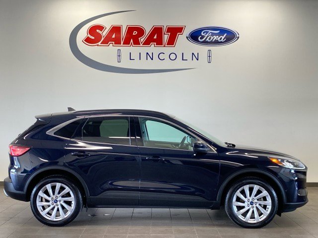 Used 2021 Ford Escape Titanium w/ Titanium Elite Package AWD/4WD video 1