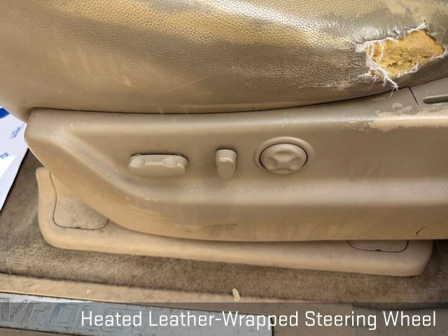 Used 2013 Chevrolet Avalanche LTZ RWD image 28