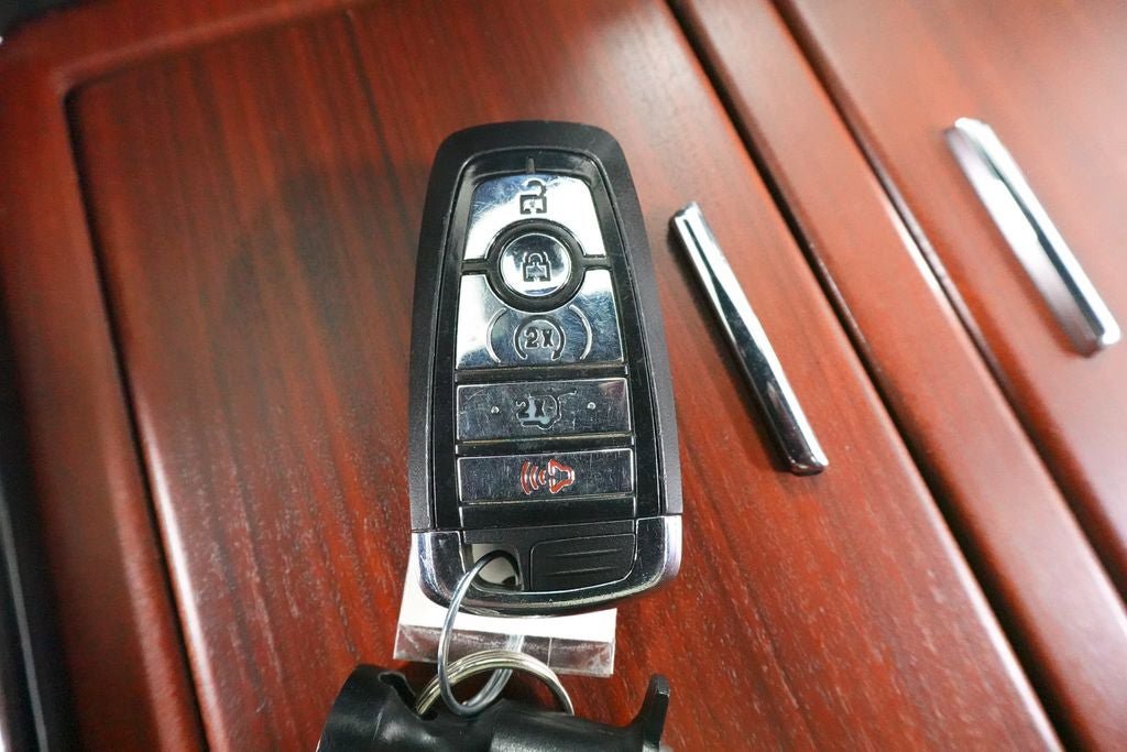 Used 2021 Lincoln Navigator Reserve AWD/4WD image 23