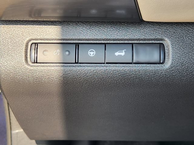 Used 2026 Nissan Pathfinder SL FWD image 21