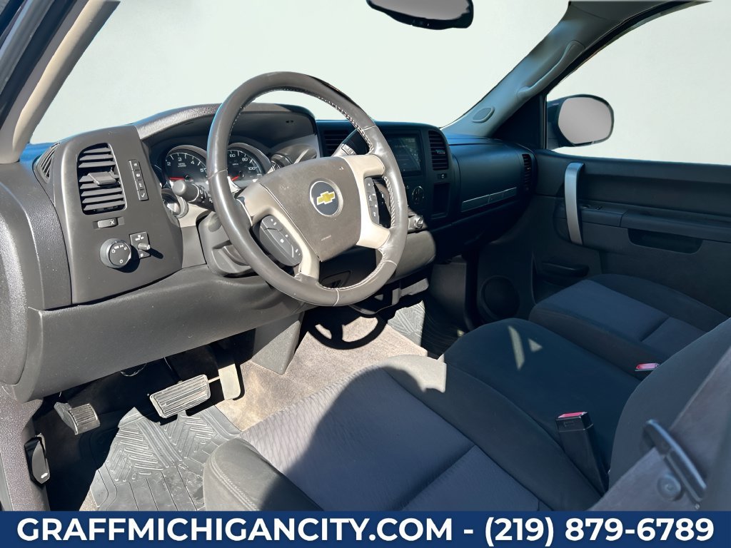 Used 2011 Chevrolet Silverado 1500 LT w/ All-Star Edition AWD/4WD image 10