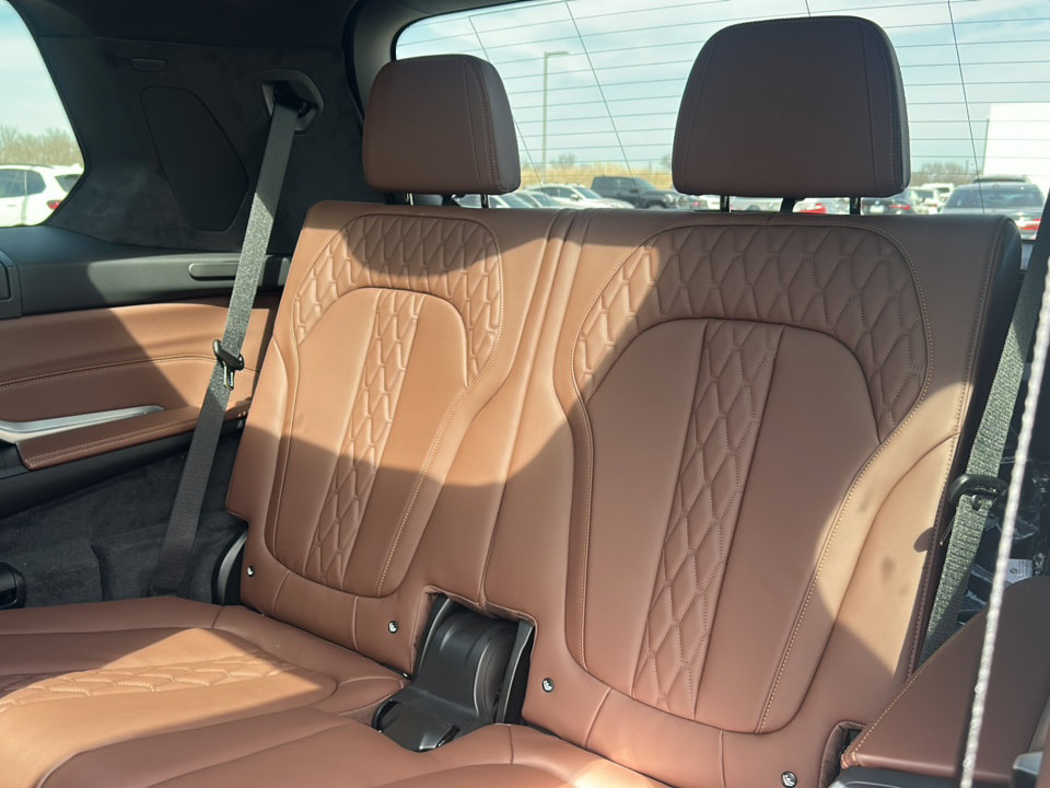New 2026 BMW X7 M60i AWD/4WD image 18