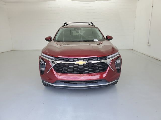 Used 2024 Chevrolet Trax LT w/ Driver Confidence Package image 3