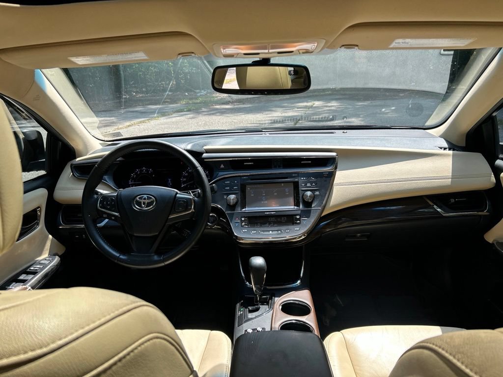 Used 2015 Toyota Avalon XLE Premium FWD image 29