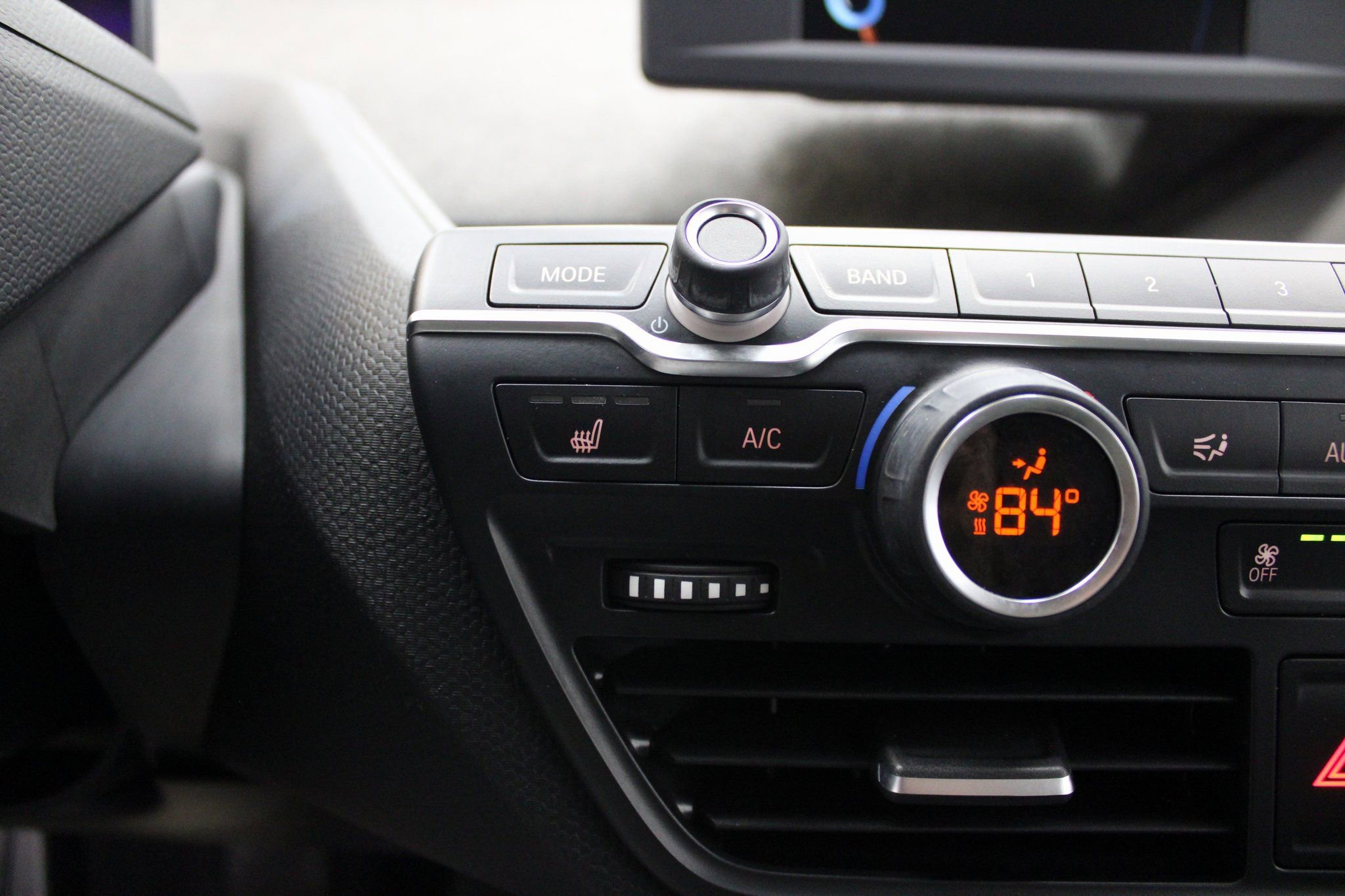 Used 2018 BMW i3 94Ah w/Range Extender image 44