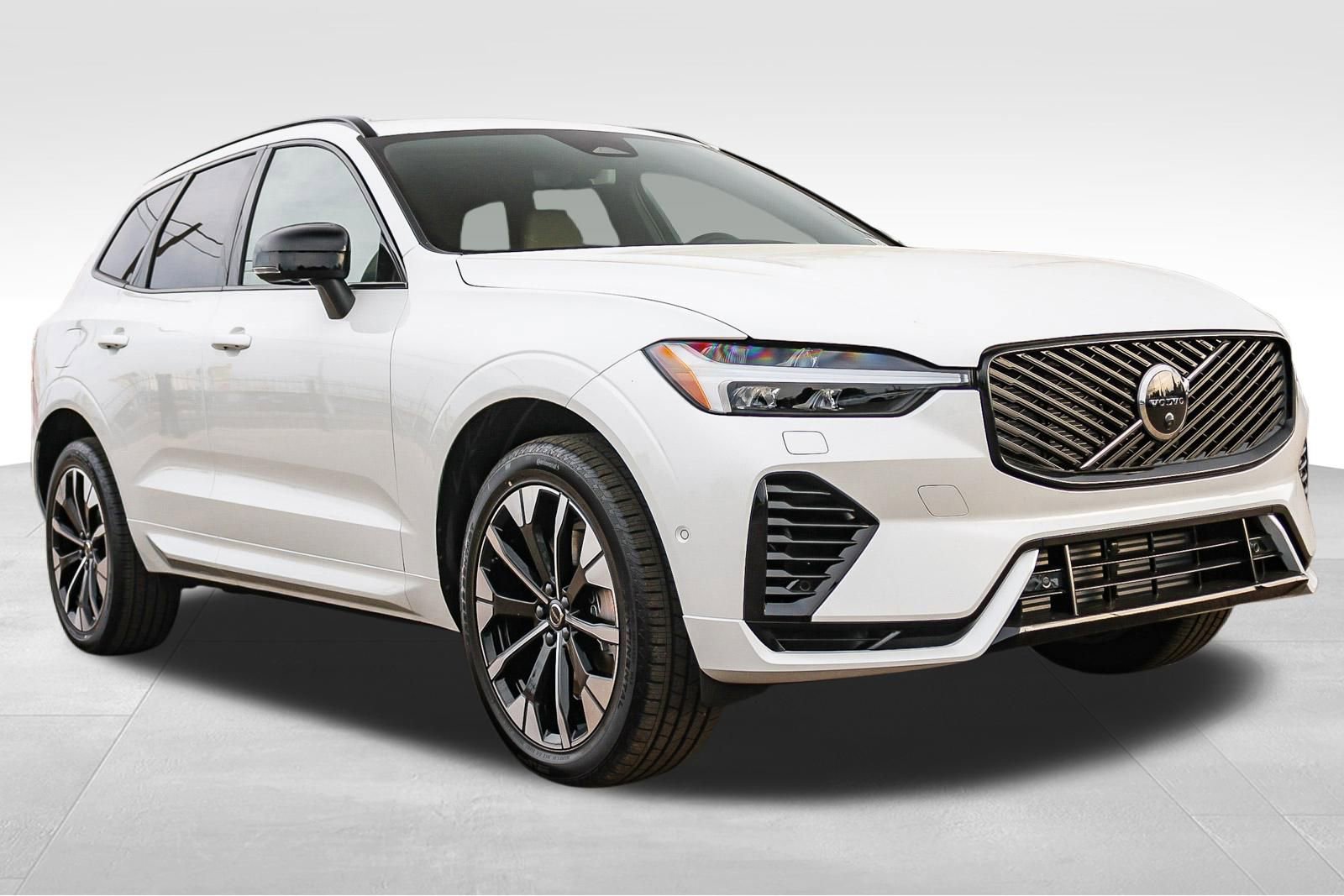 New 2026 Volvo XC60 T8 Plus w/ Climate Package image 3