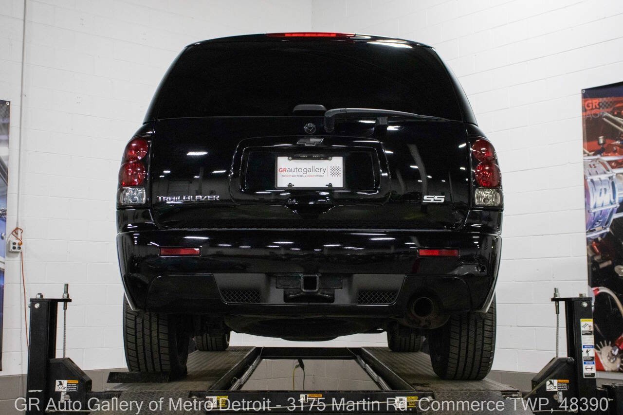 Used 2008 Chevrolet TrailBlazer SS w/ Sun And 6-Disc Cd Package AWD/4WD image 20