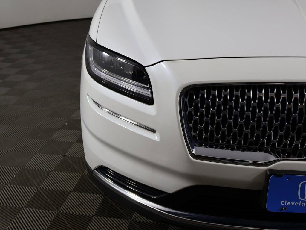 Used 2022 Lincoln Nautilus AWD image 11