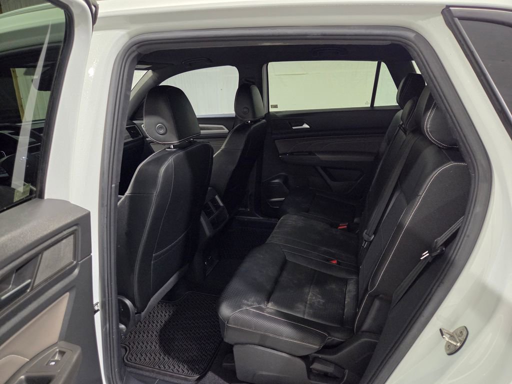 Used 2023 Volkswagen Atlas Cross Sport SE image 8