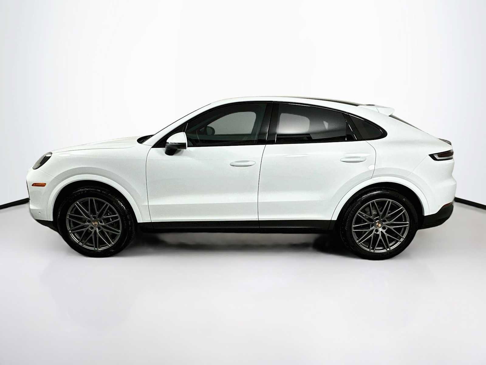 Certified 2026 Porsche Cayenne Coupe AWD/4WD image 2
