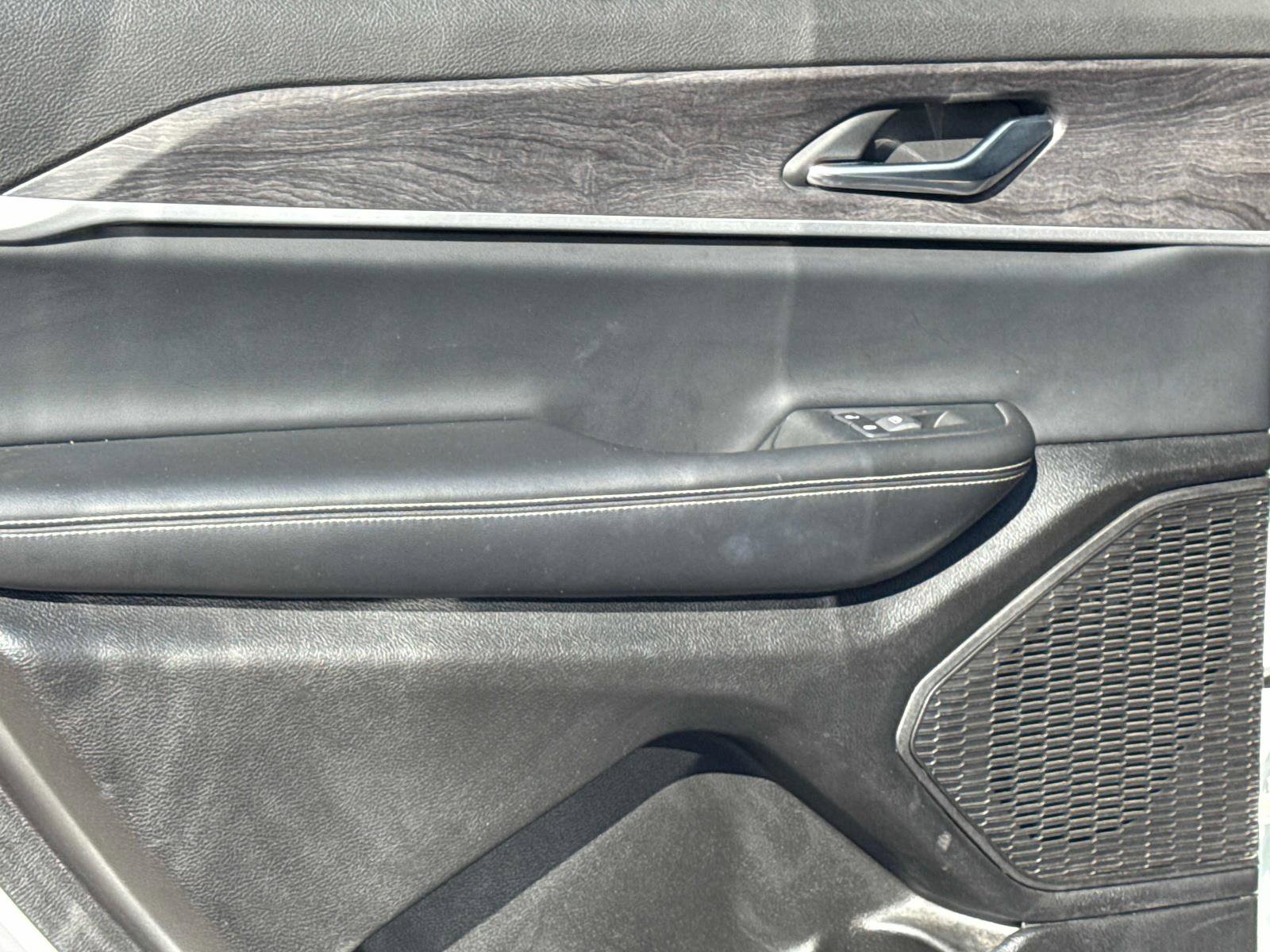 Used 2024 Jeep Grand Cherokee L Limited w/ Luxury Tech Group II image 14