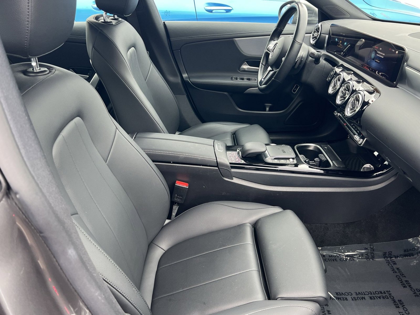 Used 2023 Mercedes-Benz CLA 250 4MATIC image 23