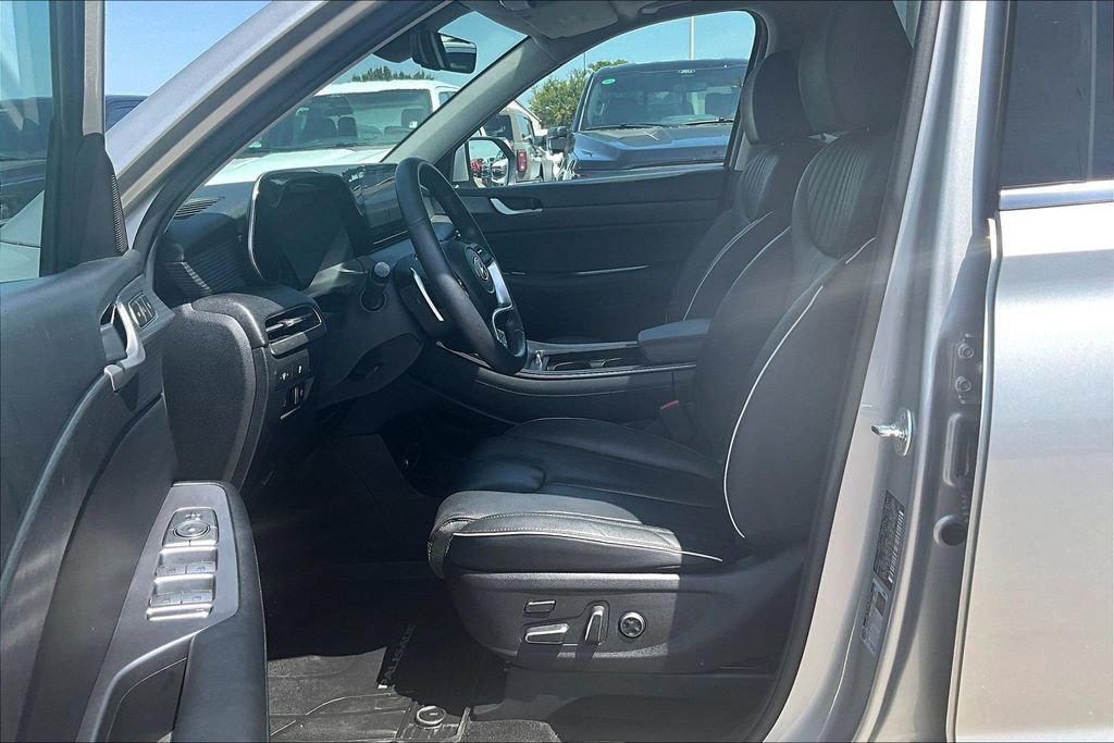 Used 2024 Hyundai Palisade Limited FWD image 27
