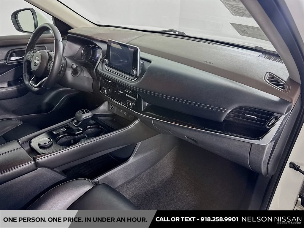 Certified 2022 Nissan Rogue SL AWD/4WD image 29