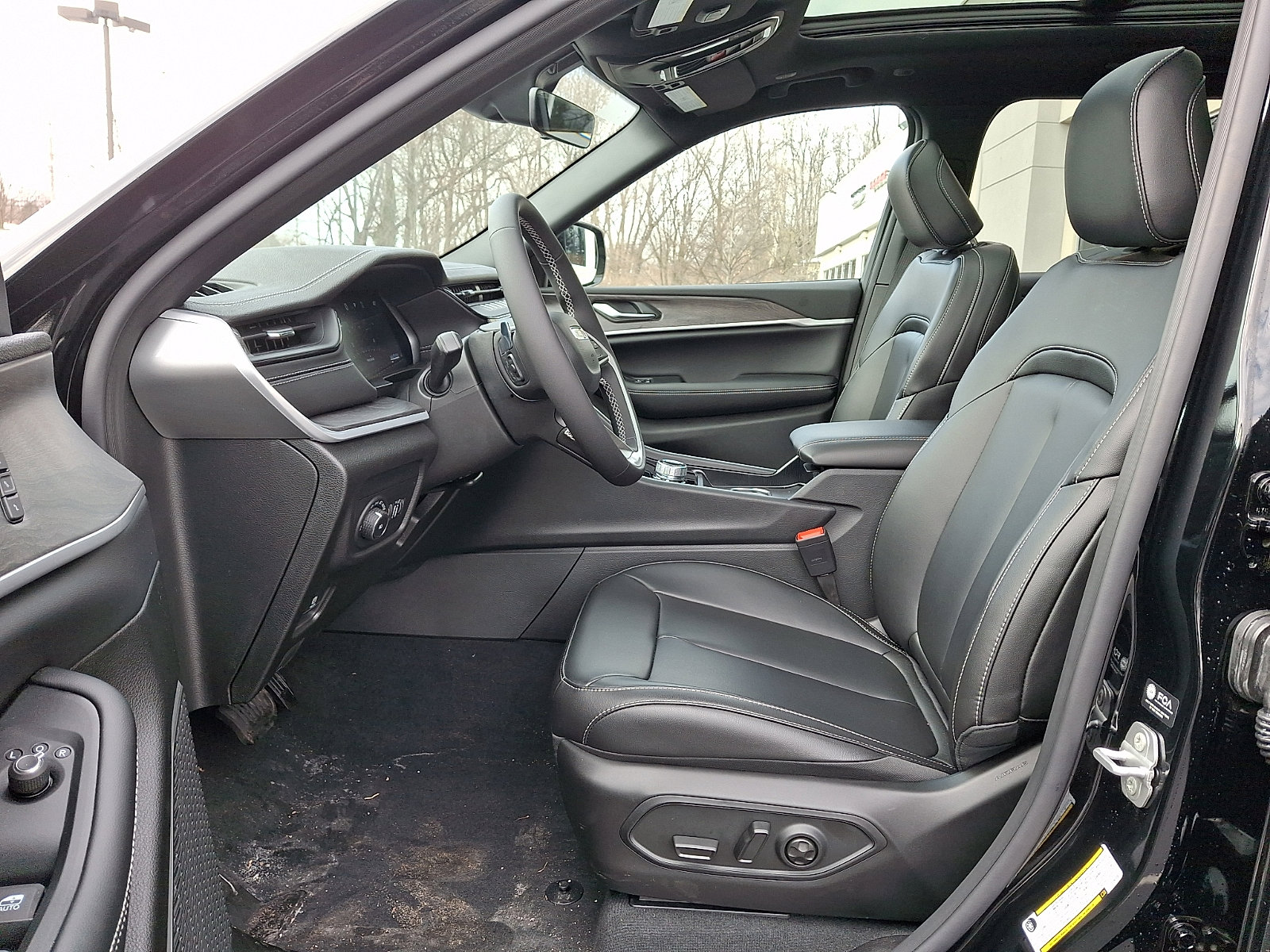 New 2026 Jeep Grand Cherokee Limited image 9