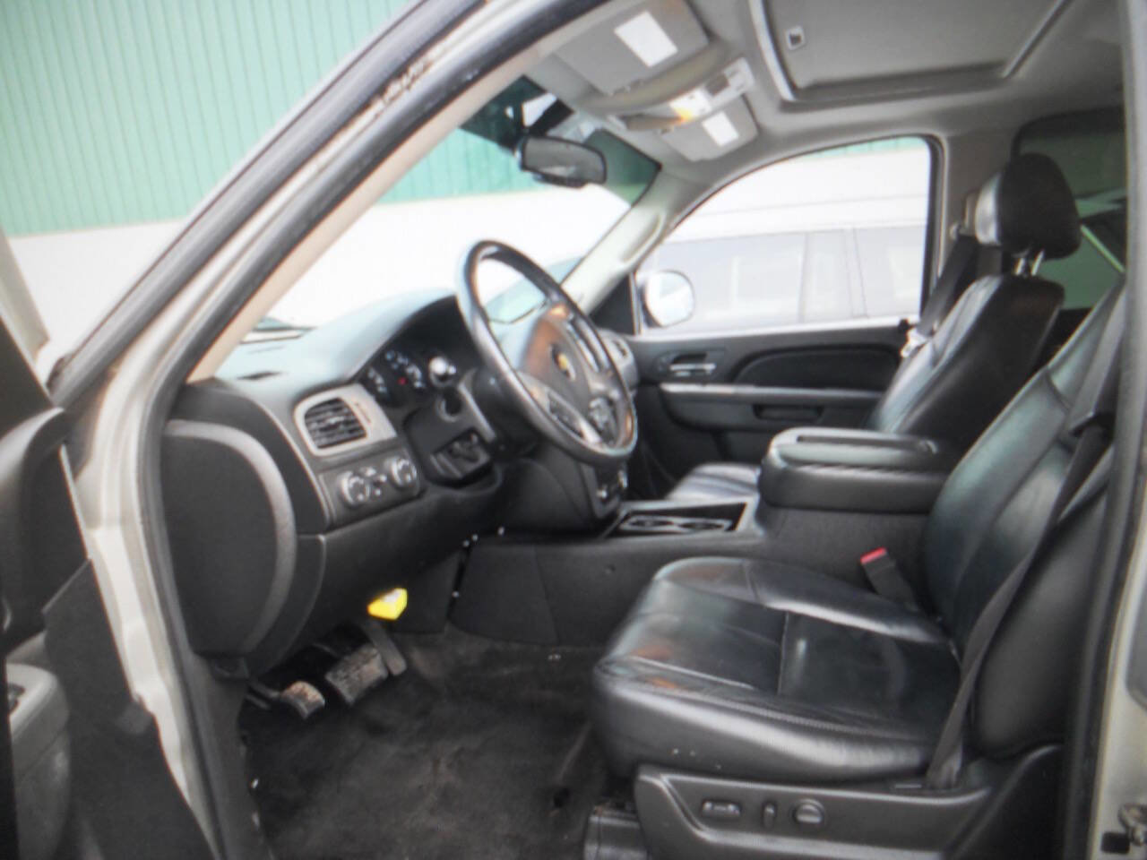 Used 2011 Chevrolet Tahoe LT w/ Luxury Package image 19