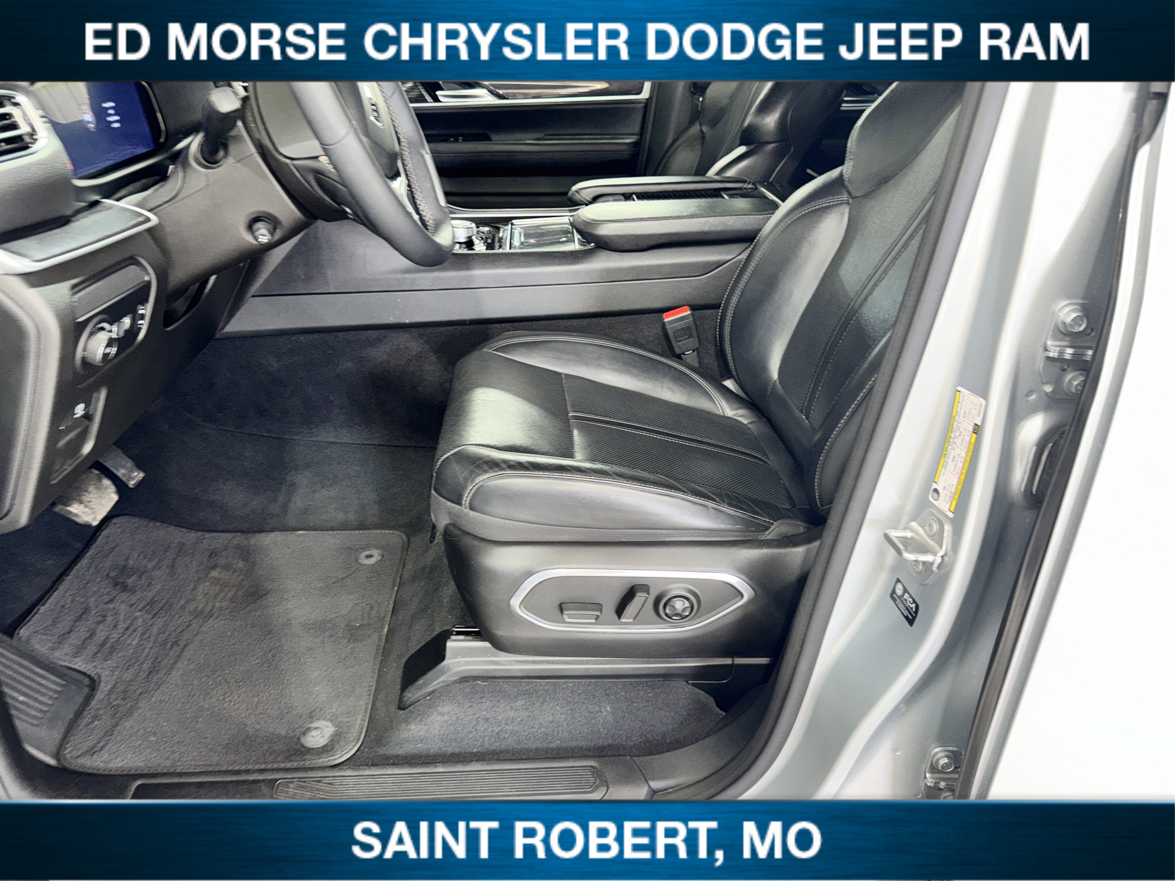 Used 2023 Jeep Wagoneer 4WD image 27