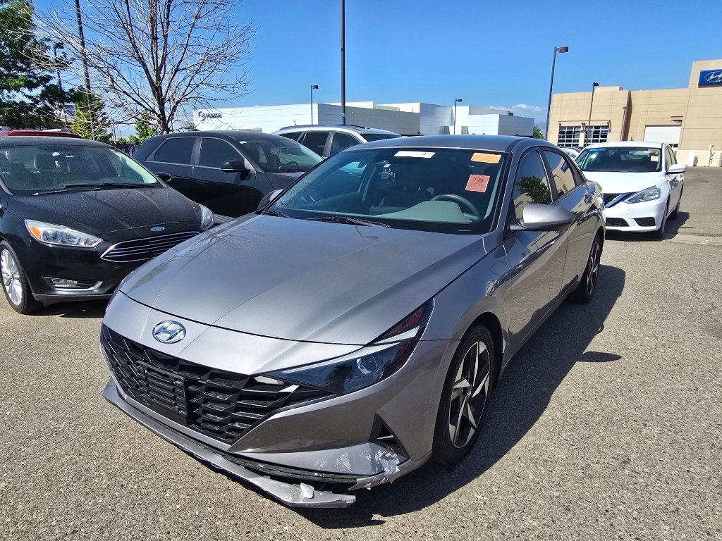 Used 2023 Hyundai Elantra SEL w/ Convenience Package FWD image 11