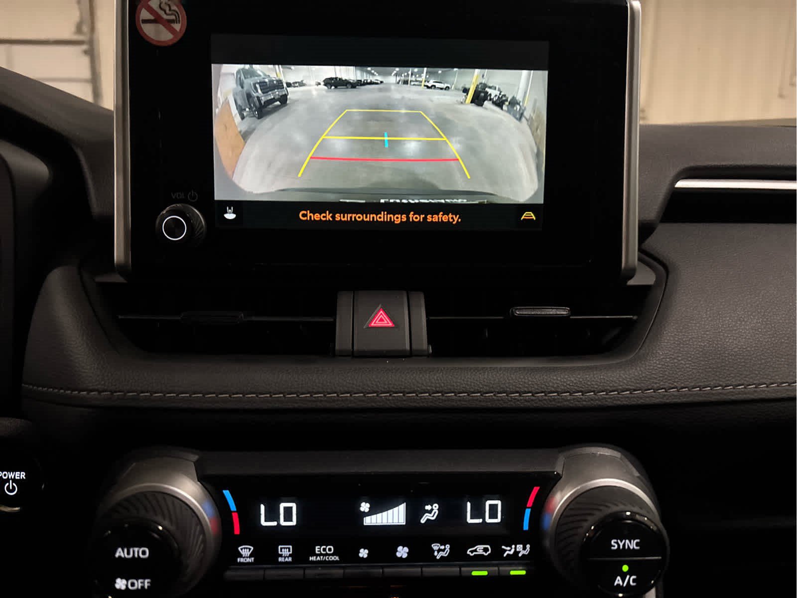 Used 2025 Toyota RAV4 XLE AWD/4WD image 10